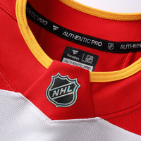 Calgary Flames Hockey Jersey, White Authentic Away Sportswear Jersey Shirt, Long Sleeve Hockey Sweater Jersey, Casual Gift for Men